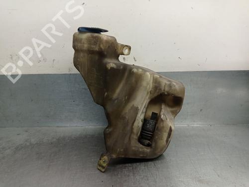 Used Windscreen washer tank Windscreen washer tank 31860298 31860298