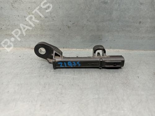 Antenne/Base TOYOTA YARIS (_P21_, _PA1_, _PH1_) 1.5 Hybrid (MXPH10, MXPH11) (116 hp) 23106534