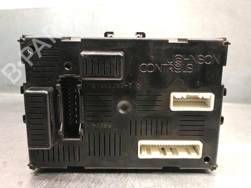 Fuse box RENAULT CLIO III (BR0/1, CR0/1) 1.5 dCi (C/BR0G, C/BR1G) | BP30703983E1