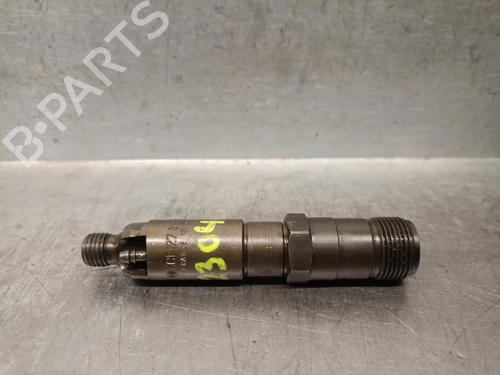 Used Injector MERCEDES-BENZ E-CLASS (W210) E 300 Turbo-D (210.025) (177 hp) 31886393