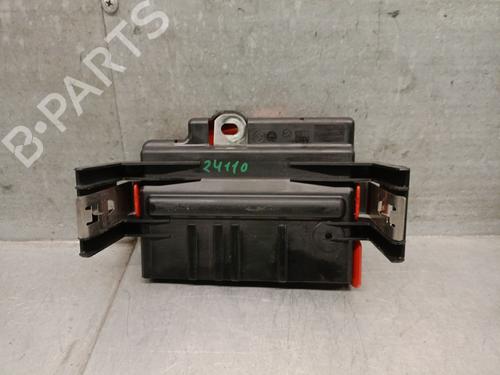 Used Fuse box BMW X1 (E84) sDrive 18 d (143 hp) 30838852