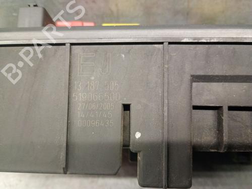 Fuse box OPEL VECTRA C GTS (Z02) 2.0 16V Turbo (F68) | BP25272862E1 