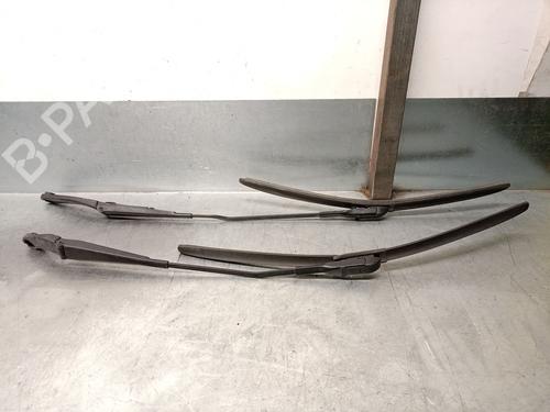 Used Front windshield wiper arm AUDI A5 (8T3) 3.0 TDI quattro (240 hp) 23426803