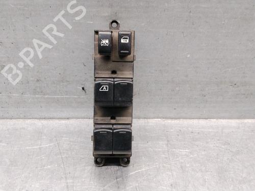 Used Left front window switch Left front window switch SUBARU IMPREZA Hatchback (GR, GH, G3) 1.5 F (GH2) (107 hp) 40072465 40072465