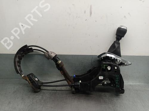 Palanca de cambios RENAULT CAPTUR II (HF_) Blue dCi 95 (HFAF) (95 hp) 31953107