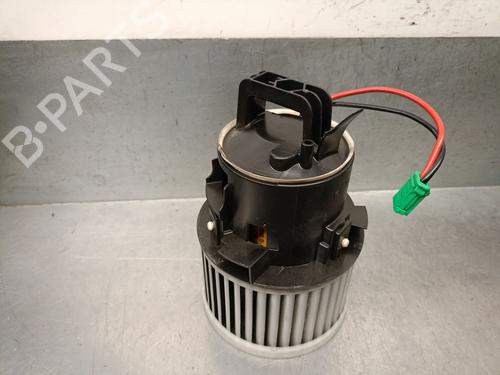 Moteur de chauffage PEUGEOT 308 SW II (LC_, LJ_, LR_, LX_, L4_) 1.5 BlueHDi 130 (131 hp) 23073853