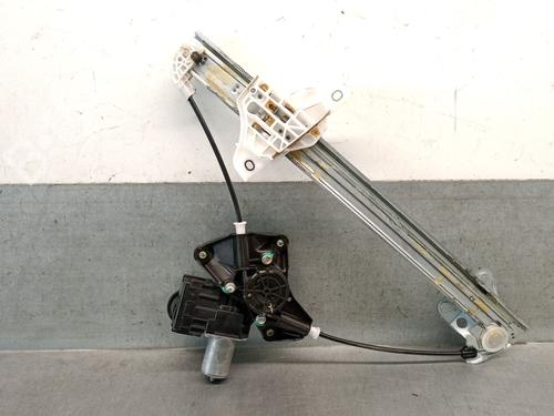 Used Front right window mechanism TOYOTA YARIS CROSS (MXP_) 1.5 Hybrid All-wheel Drive (MXPJ15) (116 hp) 27556220