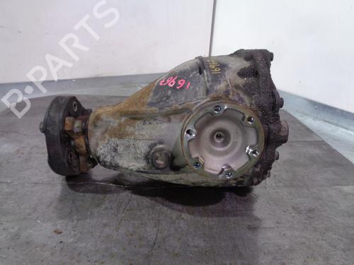 Used Rear differential Rear differential MERCEDES-BENZ E-CLASS (W210) E 300 Turbo-D (210.025) (177 hp) 13612229 13612229