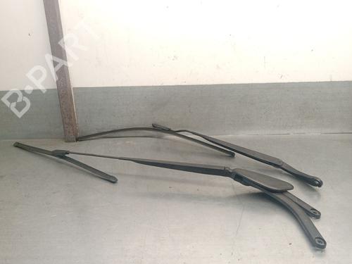 Front windshield wiper arm RENAULT GRAND SCÉNIC II (JM0/1_) 1.9 dCi (JM0G, JM12, JM1G, JM2C) 7701061770 | 7701061770