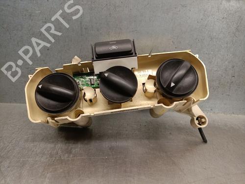 climate-control-toyota-corolla-_e12_-2001-2002-2003-2004-2005-2006-2007-2008-40086663 main image