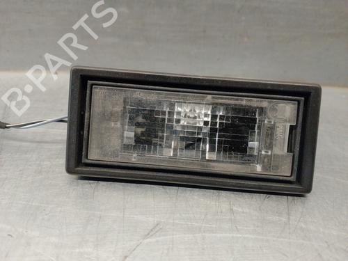Używane Lampa oświetlenia tablicy rejestracyjnej SMART FORTWO Coupe (453) 0.9 (453.344, 453.353) (90 hp) 17787324