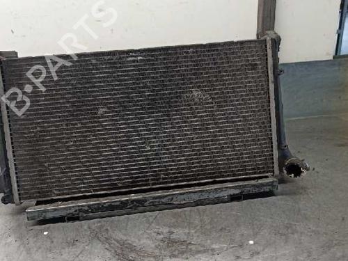Used Water radiator Water radiator 7839030 7839030