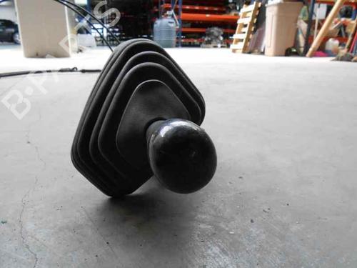 Gear lever NISSAN CABSTAR E (TL_, VL_) 3.0 110.35 (TL0) | BP30657883M90