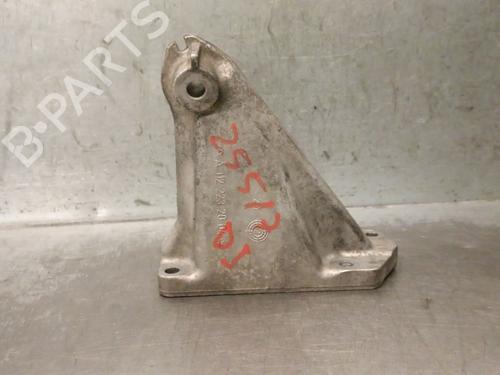 Used Engine mount Engine mount MERCEDES-BENZ E-CLASS (W211) E 320 (211.065) (224 hp) 36387928 36387928