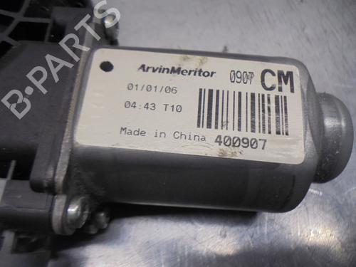 Right front window motor HYUNDAI SANTA FÉ II (CM)  | BP15372241E20 