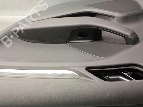 Bageste højre beklædning AUDI A3 Sportback (8VA, 8VF) 1.6 TDI | BP30777462C61