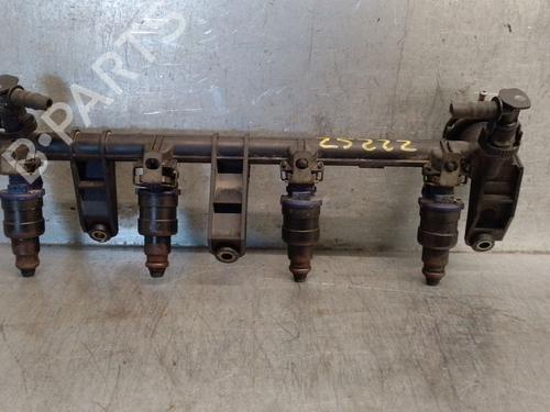 Used Injection rail Injection rail RENAULT MEGANE I (BA0/1_) 1.6 e (BA0F, BA0S) (90 hp) 34127929 34127929