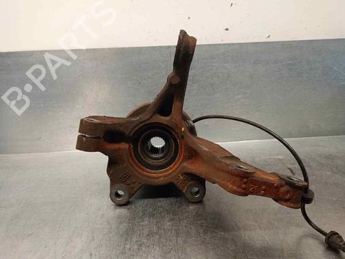 Used Left front steering knuckle DACIA SANDERO II TCe 90 LPG (B8M1) (90 hp) 18310862