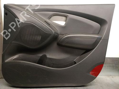 Used Front right panel HYUNDAI ix35 (LM, EL, ELH) 2.0 CRDi (184 hp) 21582495