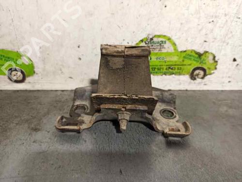 Used Engine mount NISSAN PATHFINDER III (R51) 2.5 dCi (174 hp) 8762894