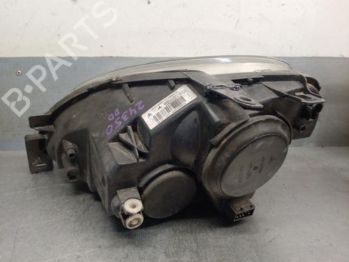 Right headlight CITROËN XSARA (N1) 2.0 HDi 90 | BP31292677C29