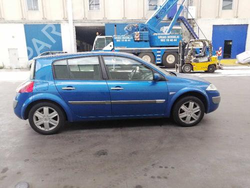 Zekeringkast RENAULT MEGANE II Saloon (LM0/1_) 1.9 dCi (LM0G, LM1G, LM2C) | BP5933354E1 