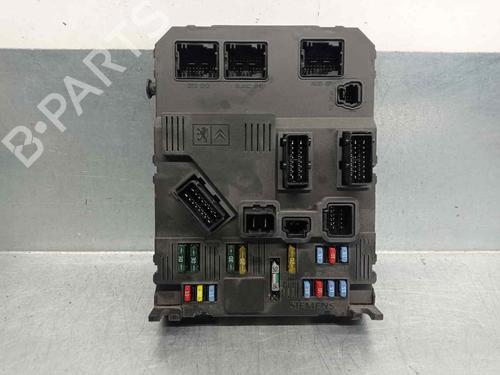 Used Fuse box PEUGEOT 407 (6D_) 2.0 HDi 135 (6DRHRH, 6DRHRE, 6DRHRG, 6DRHRJ) (136 hp) 10658418