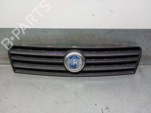 Grill FIAT PUNTO (188_) 1.3 JTD 16V (70 hp) 25242485