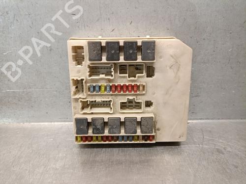 fuse-box-renault-clio-iii-br01-cr01-2005-2006-2007-2008-2009-2010-2011-2012-2013-2014-37697638 main image