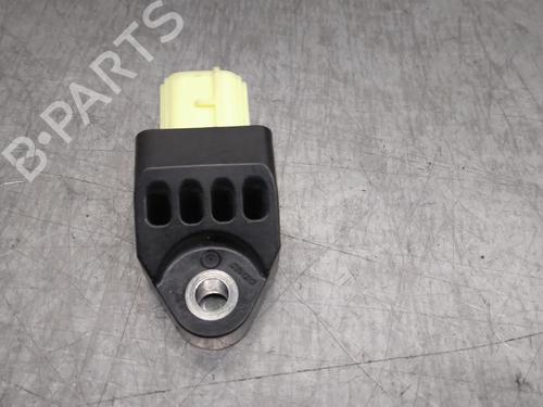 Used Electronic module TOYOTA YARIS (_P13_) 1.3 (NSP130_, NSP130) (99 hp) 16046995