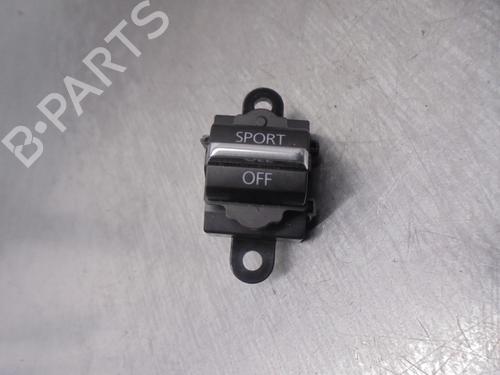 Used Switch MAZDA 3 Hatchback (BP) 2.0 SKYACTIV-G M Hybrid (122 hp) 16666265
