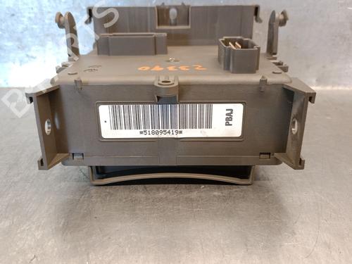 Fuse box RENAULT LAGUNA II (BG0/1_) 1.9 dCi (BG08, BG0G) | BP28132887E1 