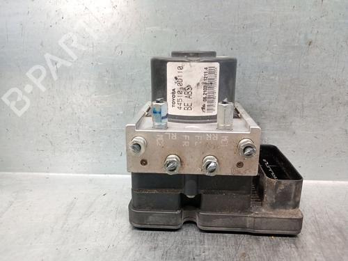Abs pomp TOYOTA YARIS (_P9_) 1.0 VVT-i (KSP90_, KSP90R) (69 hp) 26502608