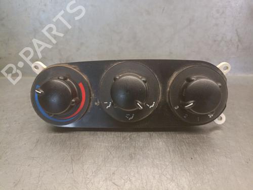 Used Climate control HYUNDAI H-1 / STAREX Bus (A1) 2.5 TCi (99 hp) 21578109