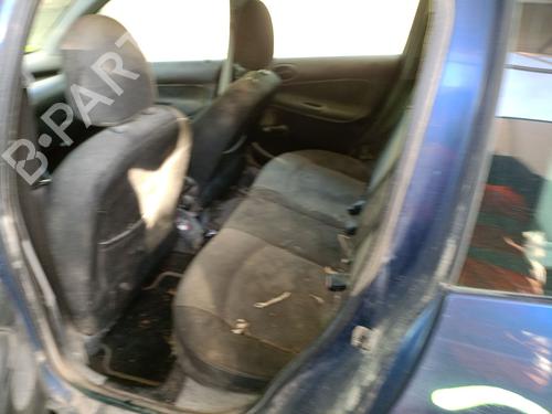 Fuse box PEUGEOT 206 SW (2E/K) 1.4 HDi | BP31073400E1 - Image 13