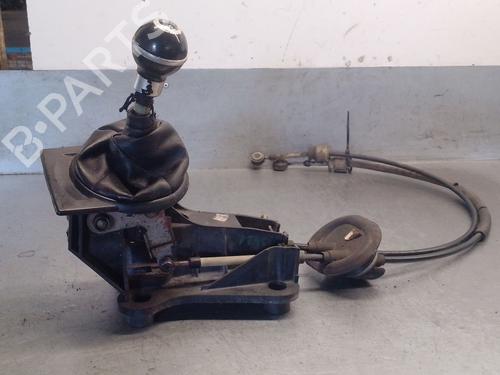 Used Gear lever CITROËN C4 Coupe (LA_) 1.6 16V (109 hp) 24808449