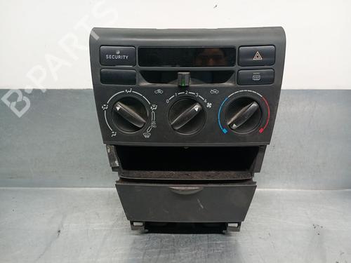 Used Climate control TOYOTA COROLLA (_E12_) 2.0 D-4D (CDE120R, CDE120L_) (116 hp) 28291612