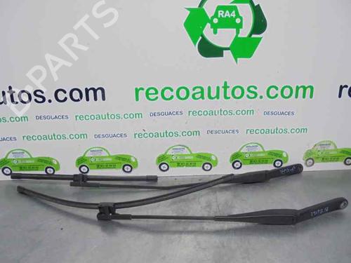 Used Front windshield wiper arm FORD FOCUS II (DA_, HCP, DP) 1.6 TDCi (109 hp) 3471734