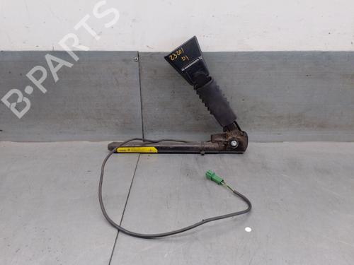 Venstre foran beltestrammer OPEL ZAFIRA A MPV (T98) 2.2 DTI 16V (F75) (125 hp) 28184395