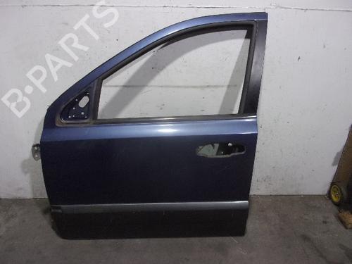 Used Left front door KIA SORENTO I (JC) 2.5 CRDi 4WD (140 hp) 18603129