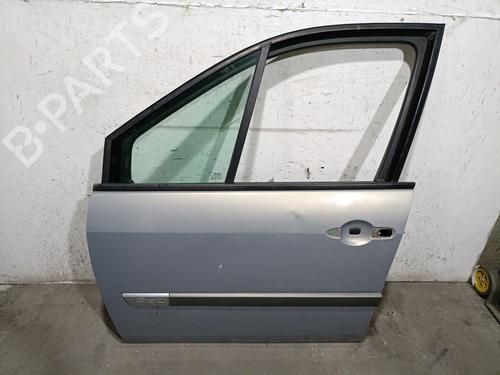 Used Left front door RENAULT GRAND SCÉNIC II (JM0/1_) 1.9 dCi (JM0G, JM12, JM1G, JM2C) (120 hp) 26905552
