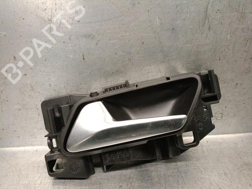 Used Front left interior door handle PEUGEOT 3008 II SUV (MC_, MR_, MJ_, M4_) 1.2 THP/ PureTech 130 (MRHNSM, MRHNSU, MRHNSJ, MRHNYW,... (131 hp) 23962857