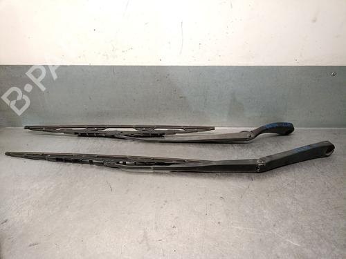 Used Front windshield wiper arm Front windshield wiper arm 39429405 39429405