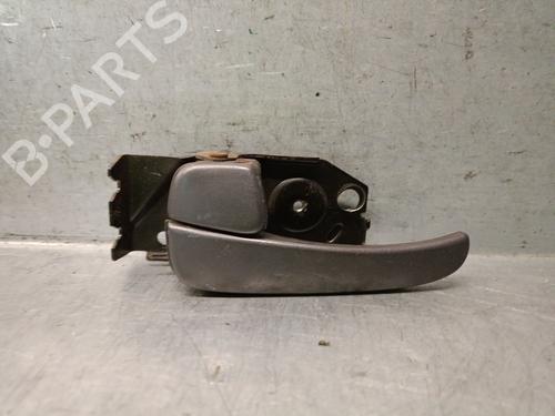 Türgriff hinten links innen für HYUNDAI TRAJET (FO) 2.0 CRDi (113 hp) 30933785
