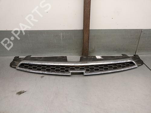 Used Grille CHEVROLET CRUZE (J300) 2.0 CDI (150 hp) 15801804