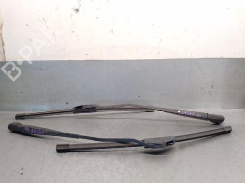 Used Front windshield wiper arm SKODA FELICIA I Estate (6U5) 1.6 (75 hp) 31990798