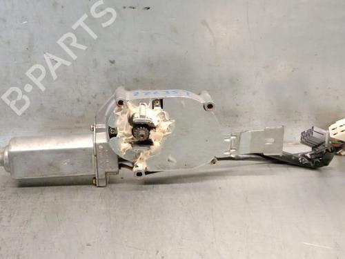 Used Front wiper motor SUBARU LEGACY III Estate (BH) 3.0 H6 AWD (BHE) (209 hp) 25719320