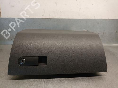 Hanskerom VW TRANSPORTER T5 Bus (7HB, 7HJ, 7EB, 7EJ) 1.9 TDI (102 hp) 33011160