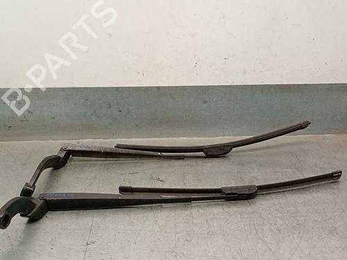 Used Front windshield wiper arm LAND ROVER RANGE ROVER SPORT I (L320) 3.0 D 4x4 (256 hp) 25244339