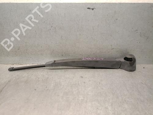 Używane Ramię wycieraczki tylnej szyby SEAT LEON (1P1) 1.9 TDI (105 hp) 32184197